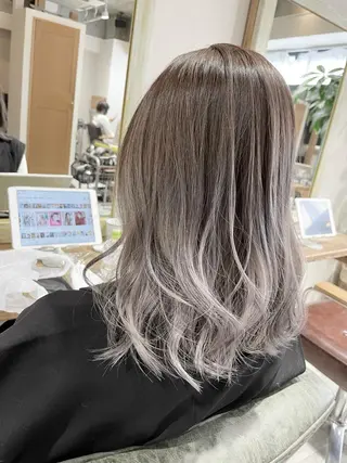 セミロング カラー パーマ ヘアアレンジ メンズ キッズ ネイル マツエク・マツパ アイブロウ バレイヤージュ🌱 渡邉悟🌱のヘアスタイル