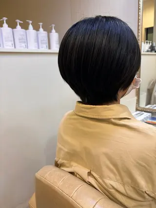 ショート シンセティックヘアデザイン所属・吉井 愛のヘアスタイル