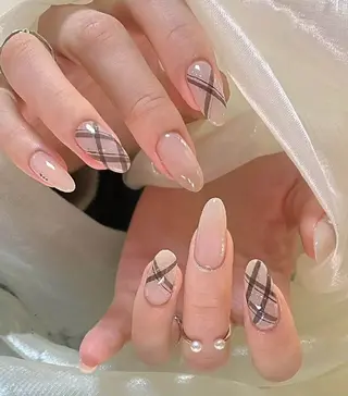 ネイル Oomiya 服部のネイルデザイン