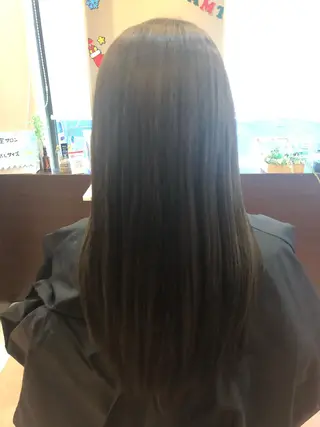 ロング やまぐち まりんのヘアスタイル