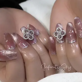 ネイル infinity skyのネイルデザイン