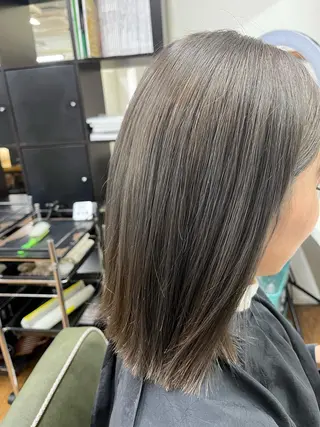 カラー 香野 優子のヘアスタイル