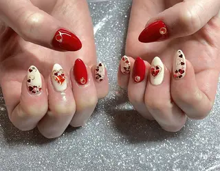 ネイル VIERU 🌈🎀💖のネイルデザイン