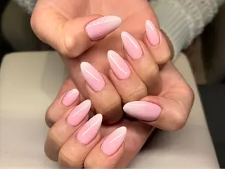 ネイル BEAUTY LINE湘南台所属・菊池 美鈴のネイルデザイン