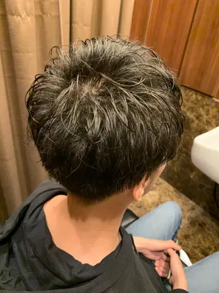 パーマ メンズ premium barber表参道所属・プレミアムバーバー 草野のヘアスタイル