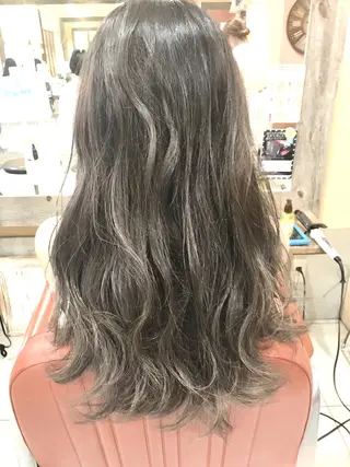 ミディアム カラー パーマ 増子 幹樹のヘアスタイル