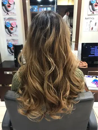 ショート ミディアム セミロング ロング パーマ ヘアアレンジ メンズ キッズ ネイル マツエク・マツパ MODEK's阿倍野 伊藤サダキのヘアスタイル