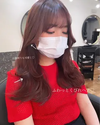 ロング レイヤーカット、 大人可愛い　中村美羅のヘアスタイル