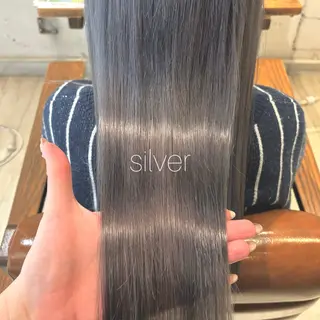 ロング カラー 𓅰なかがわ ふみな𓅯のヘアスタイル