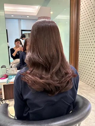 セミロング パーマ コテ巻き風パーマ✨ 韓国ヘア🤎近下菜央のヘアスタイル