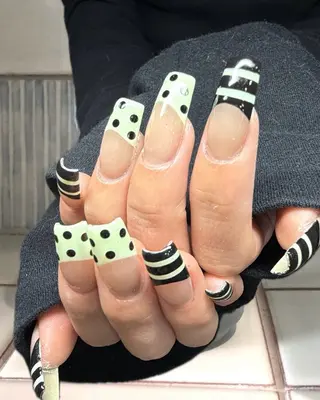 ネイル Haluca 長さ出し🍀のネイルデザイン