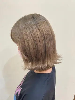 ミディアム カラー 艶•透明感カラー フィーシーのヘアスタイル