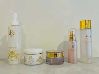 SILOE【ハーブピーリング/REVI/ニキビ/シミ/シワ/毛穴ケア】所属・【SILOE】 ハーブピーリングのエステ・リラクイメージ