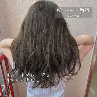 セミロング 淡色ふんわりhair 新宿satomiのヘアスタイル