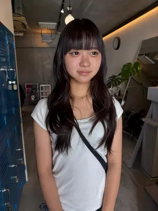 ロング レイヤーカット\ウル フ　chinatsuのヘアスタイル