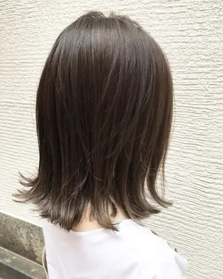 ミディアム カラー OFF YUYAのヘアスタイル