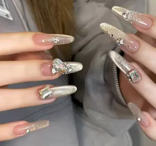 ネイル 相沢 さやかのネイルデザイン