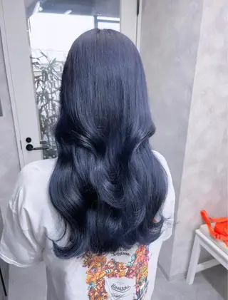 ロング カラー ヘアアレンジ 韓国レイヤーカット/ 儚げカラーチナツのヘアスタイル