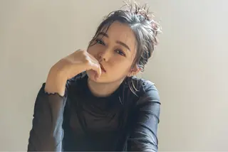 カラー ヘアアレンジ robe所属・ツジガキ ユウスケのヘアスタイル