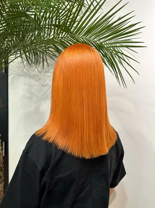 ミディアム 足立 采弥のヘアスタイル