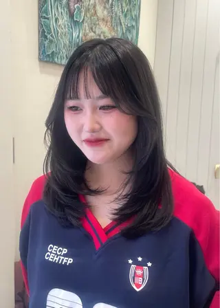 セミロング 韓国／大宮／レイヤー 🤍AYA🤍のヘアスタイル