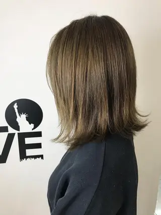 ミディアム カラー 湯浅 了一のヘアスタイル