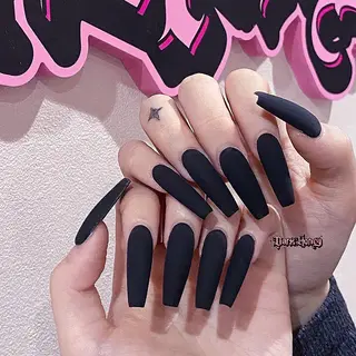 ネイル Dark honey スカルプ専門原宿店のネイルデザイン