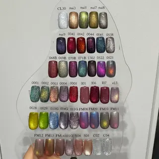 ネイル atelier POEM所属・atelier POEMのネイルデザイン