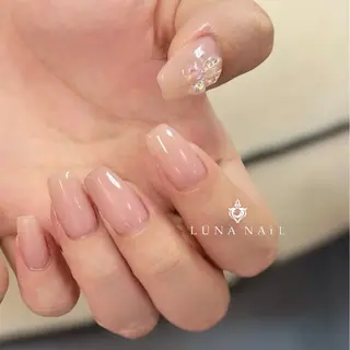 ネイル アトリエ　ミモザ所属・いまむら あかりのネイルデザイン