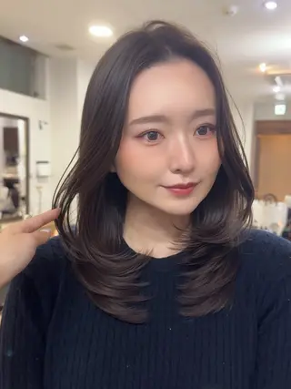 ロング 野村 真白のヘアスタイル