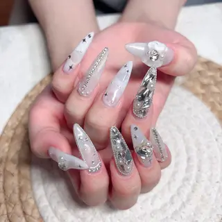 ネイル Maggie Nail🦩のネイルデザイン