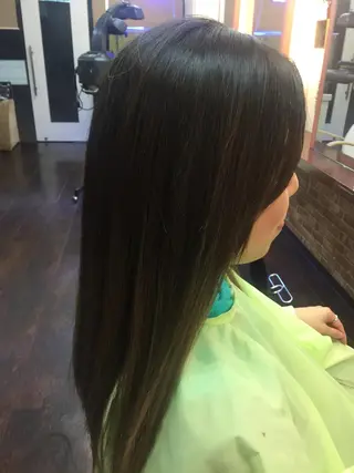 セミロング パーマ 桧山 真のヘアスタイル
