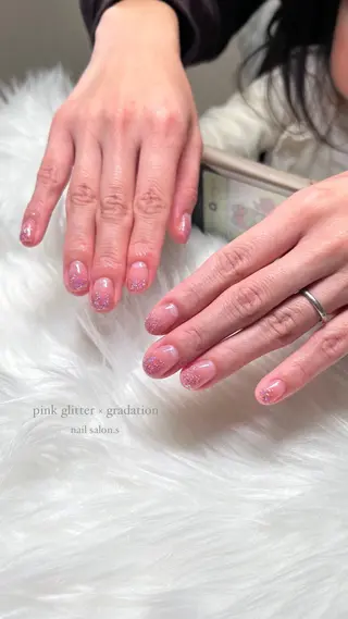 ネイル 関山 志乃のネイルデザイン