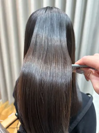 セミロング カラー Atre.所属・🤍美髪縮毛/髪質 改善/池上夏凜🤍のヘアスタイル
