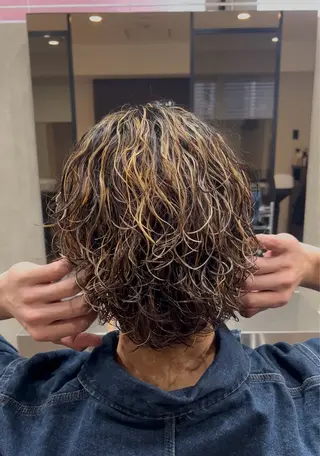 カラー パーマ メンズ QOL円山 SHOTAのヘアスタイル