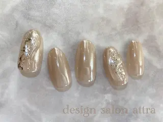 ネイル 根津 綾子のネイルデザイン