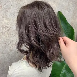 ミディアム カラー piLLon/ RYUKAのヘアスタイル