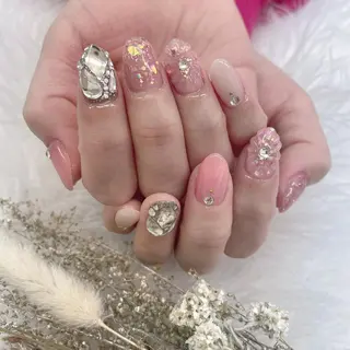 ネイル 🦋ネイルサロン ブラン🌈ゆりのネイルデザイン