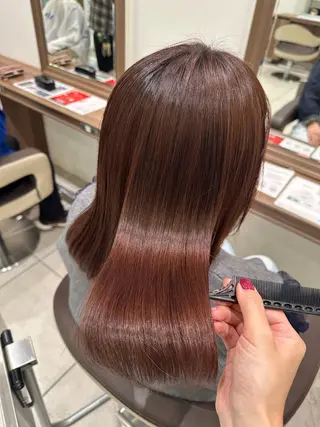 セミロング カラー 藤井 真奈美のヘアスタイル