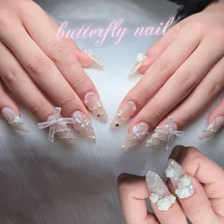 ネイル 蝶々ネイル サロンのネイルデザイン