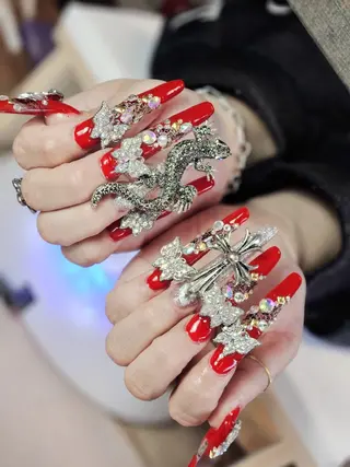 ネイル Y. Reonaのネイルデザイン