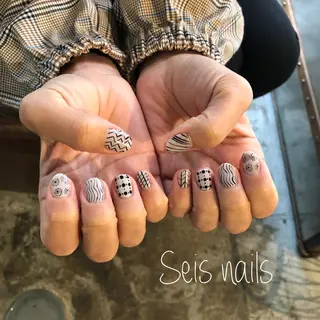 ネイル Seis Shihoのネイルデザイン