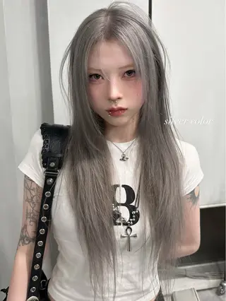 ロング カラー ヘアアレンジ 🫧🇰🇷韓国ヘア レイヤー🐺Yutaのヘアスタイル