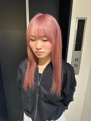 ミディアム カラー Maria 梅田/デザインカラーのヘアスタイル