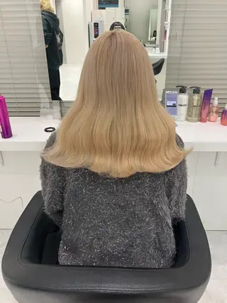 セミロング カラー ヘアアレンジ 💓ブリーチ特化 透明感💓あい💓のヘアスタイル