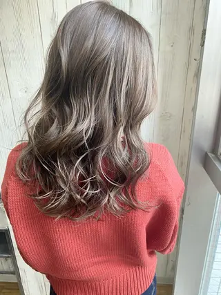 セミロング カラー ヘアアレンジ ネイル マツエク・マツパ reverie【レヴリー】所属・夜23時まで予約🉑 reverieあきらのヘアスタイル