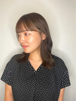 ミディアム カラー 韓国ナチュラル・ ベージュ/落合夏希のヘアスタイル