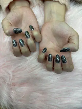 ネイル misaki 🤍のネイルデザイン