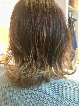 ミディアム 所渉/韓国レイヤー /ウルフカットのヘアスタイル