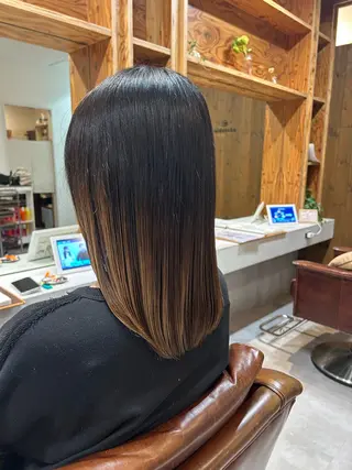 ミディアム adorable 樋口円のヘアスタイル